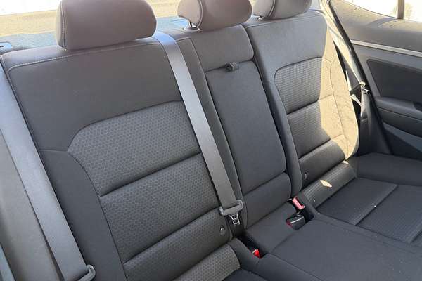 2017 Hyundai Elantra Active AD