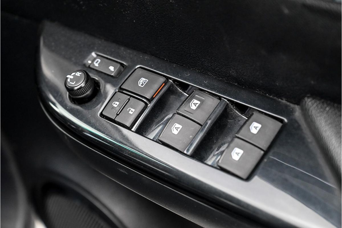 2021 Toyota Hilux SR5 GUN126R 4X4