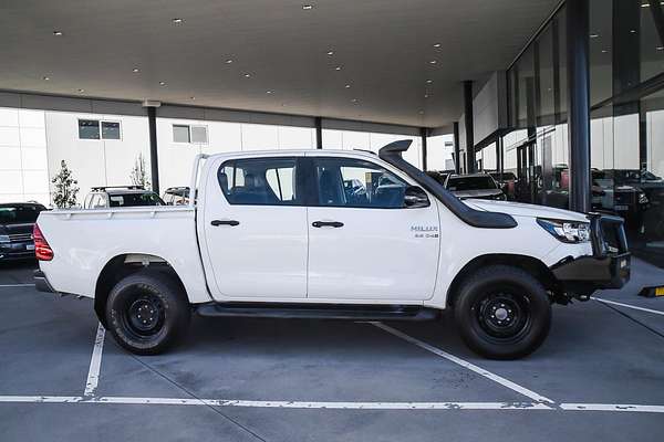 2021 Toyota Hilux SR GUN126R 4X4
