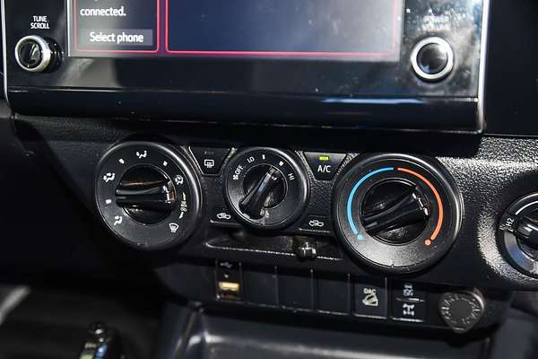 2021 Toyota Hilux SR GUN126R 4X4