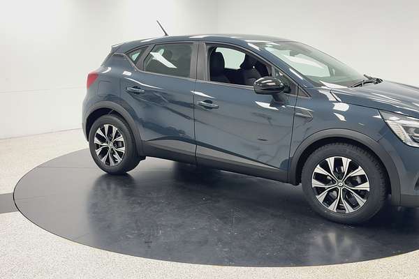 2022 Renault Captur Life XJB