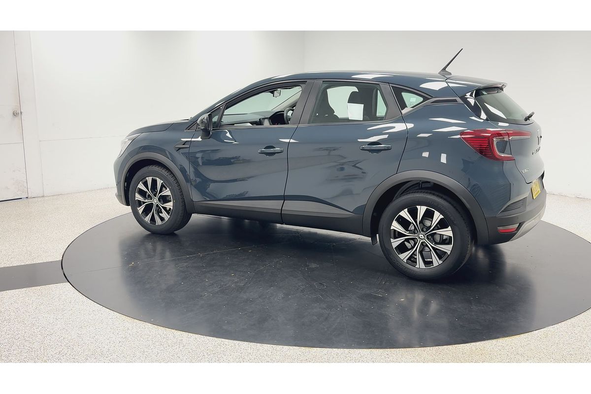 2022 Renault Captur Life XJB