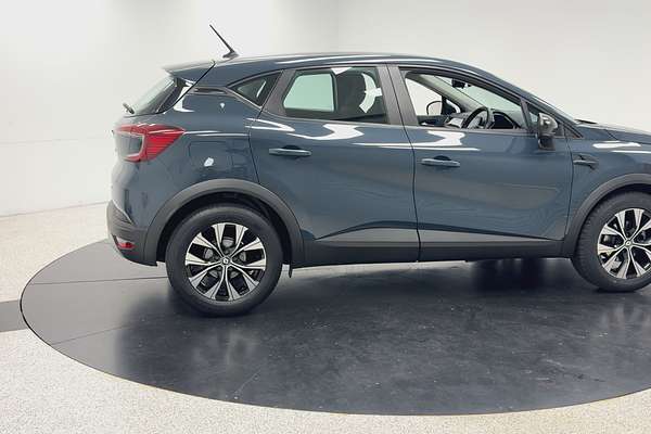 2022 Renault Captur Life XJB