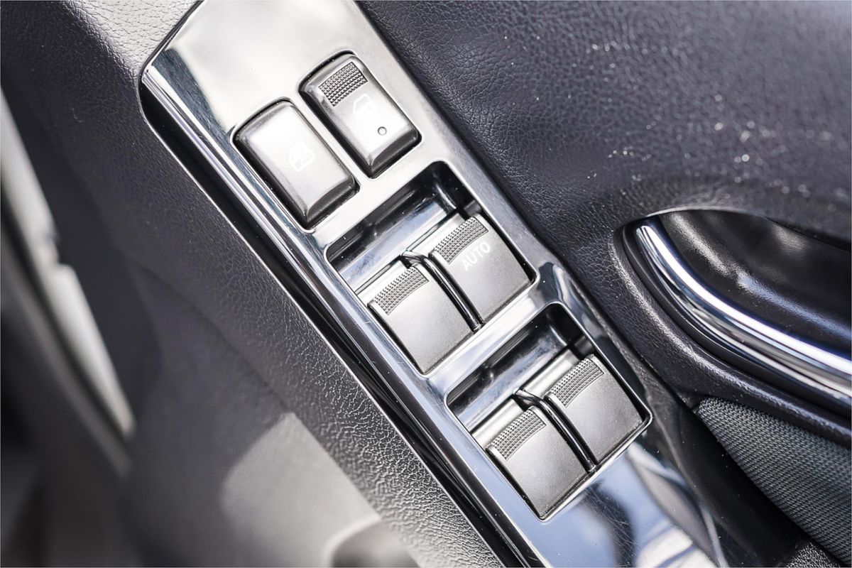 2018 Isuzu MU-X LS-M