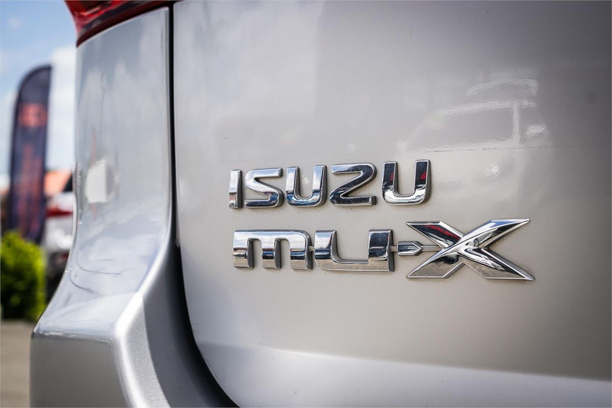 2018 Isuzu MU-X LS-M