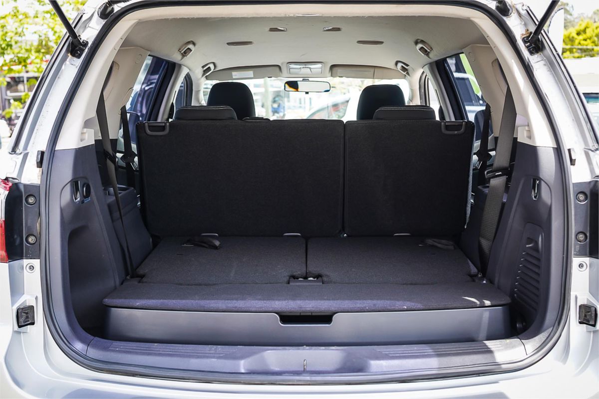 2018 Isuzu MU-X LS-M