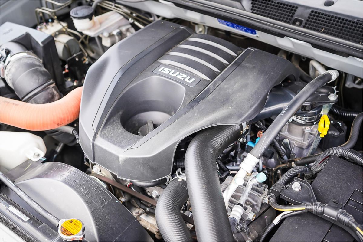 2018 Isuzu MU-X LS-M