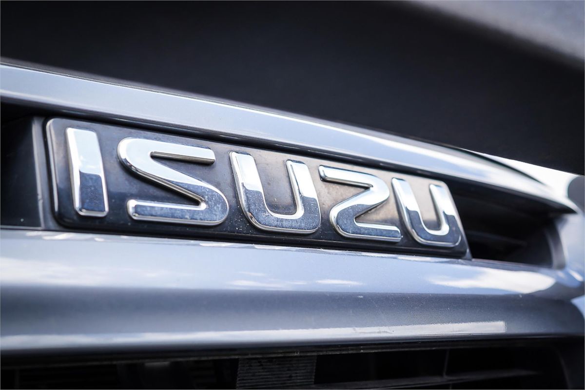 2018 Isuzu MU-X LS-M