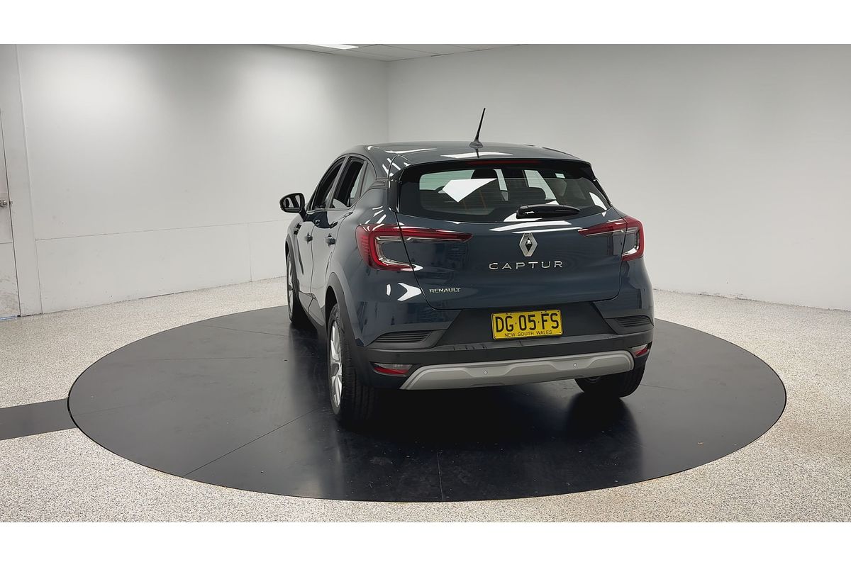 2022 Renault Captur Life XJB