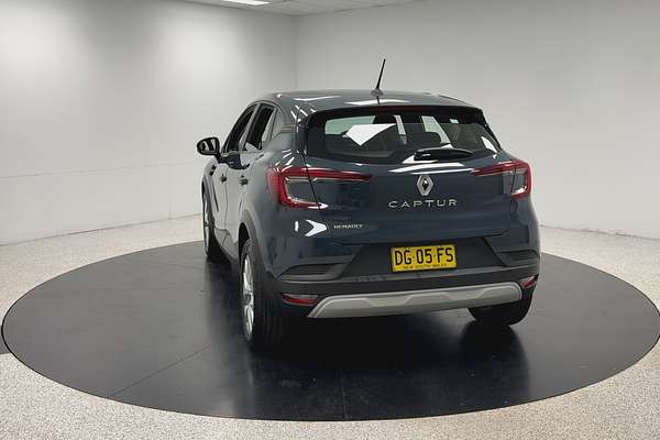 2022 Renault Captur Life XJB