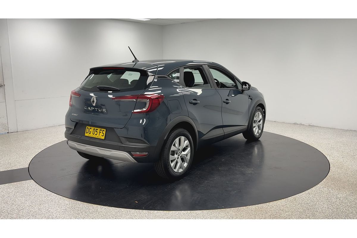 2022 Renault Captur Life XJB