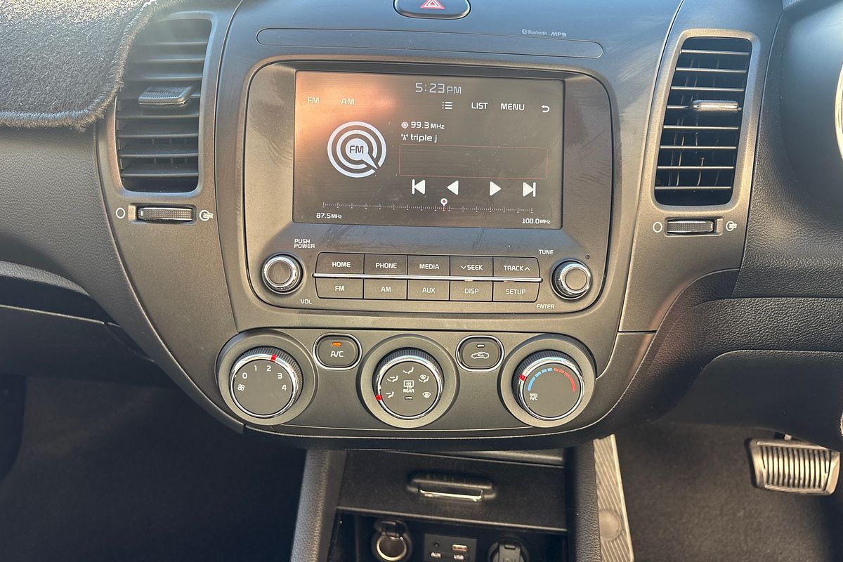 2017 Kia Cerato S YD