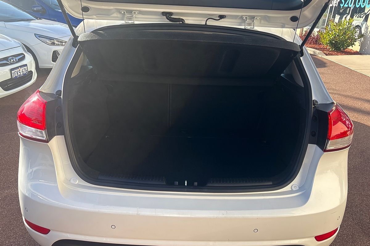 2017 Kia Cerato S YD