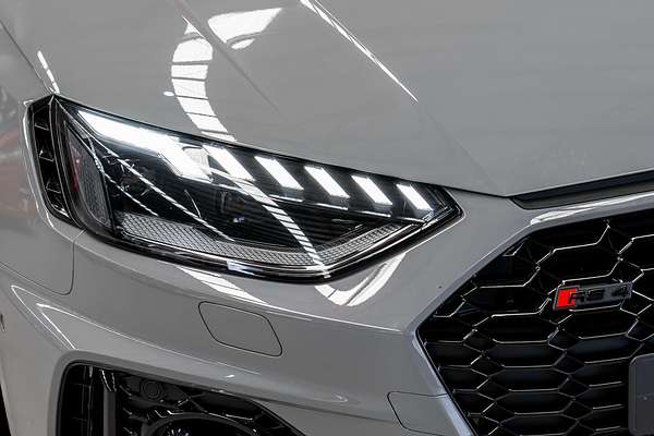2022 Audi RS4  B9