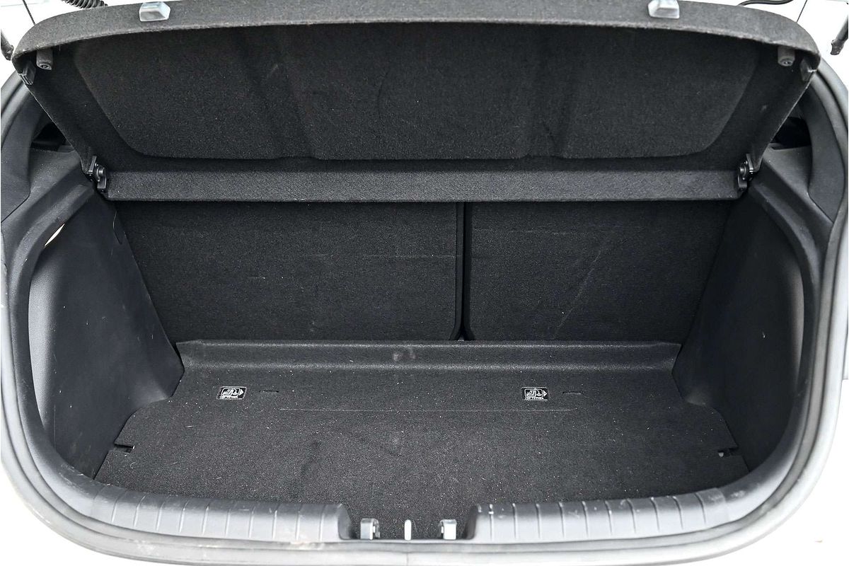 2019 Hyundai Veloster JS