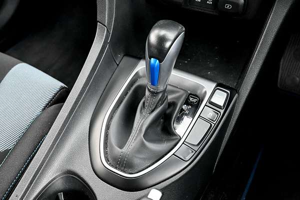 2019 Hyundai Veloster JS