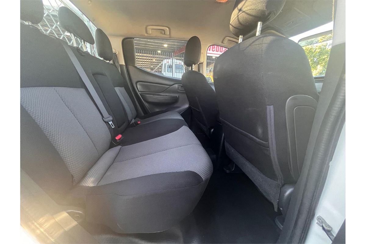 2017 Mitsubishi Triton GLX MQ 4X4