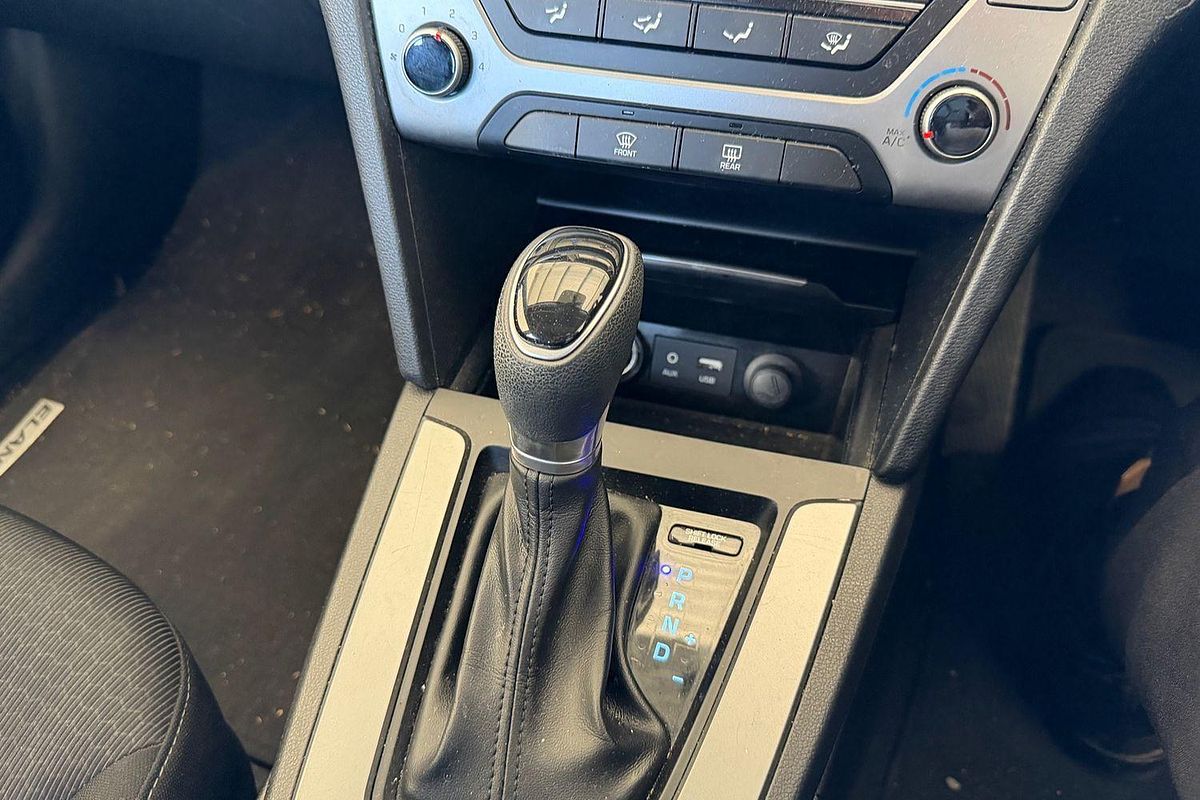 2018 Hyundai Elantra Active AD