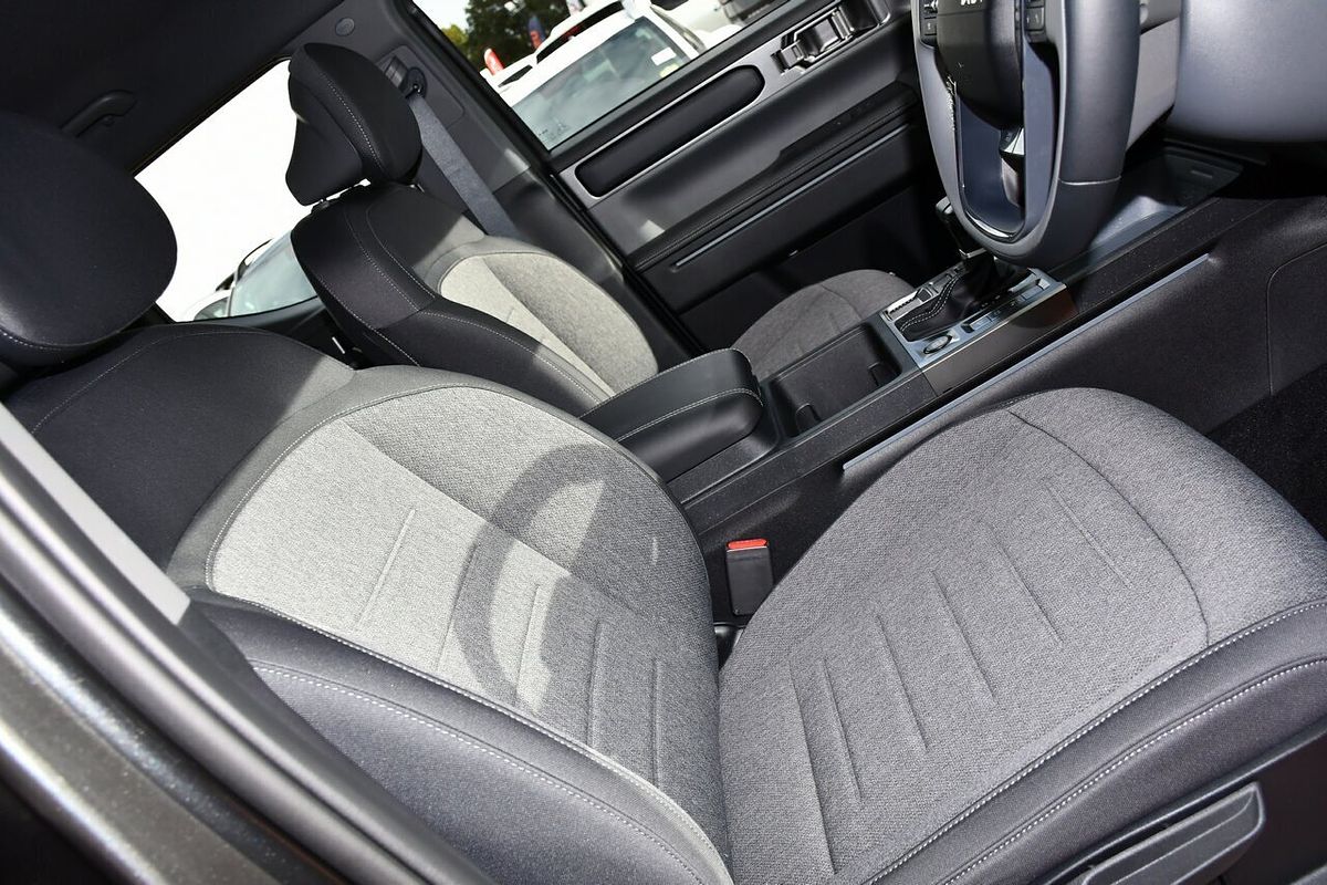 2025 Kia Tasman SX TK 4X4