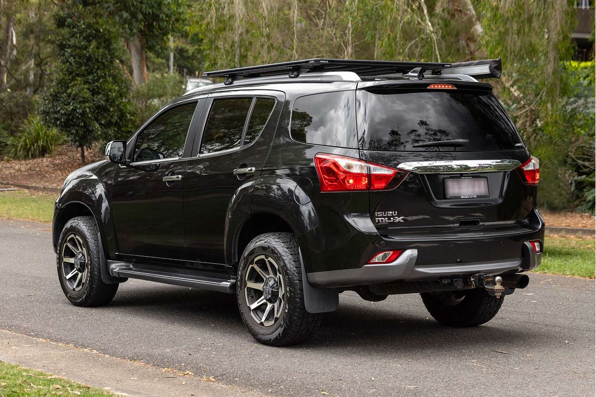 2015 Isuzu MU-X LS-T