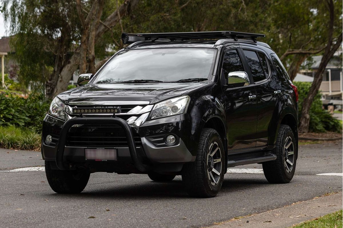 2015 Isuzu MU-X LS-T