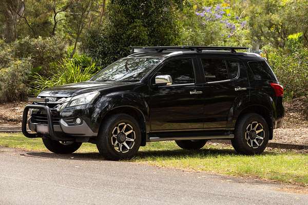 2015 Isuzu MU-X LS-T