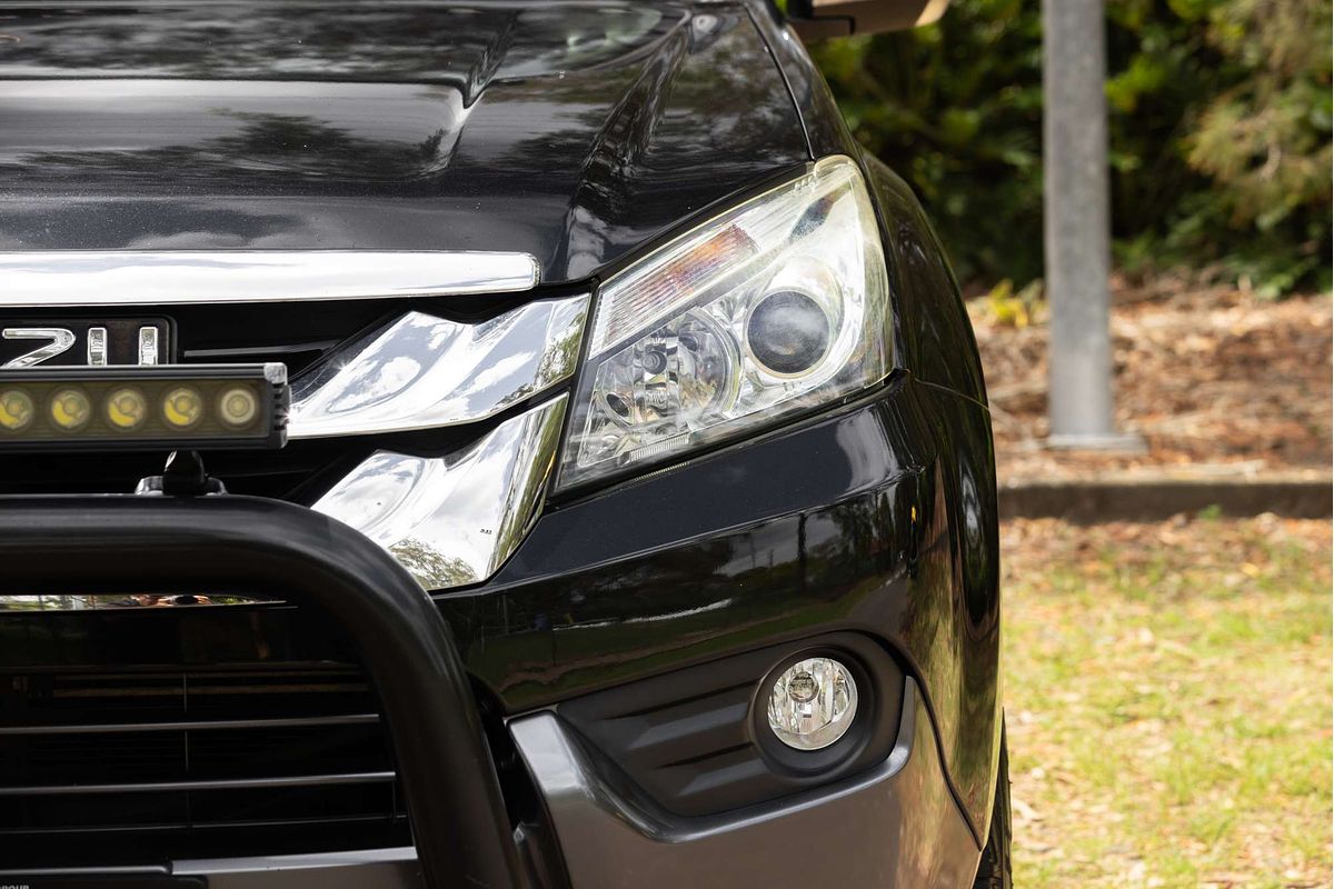 2015 Isuzu MU-X LS-T