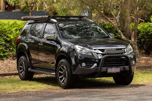 2015 Isuzu MU-X LS-T