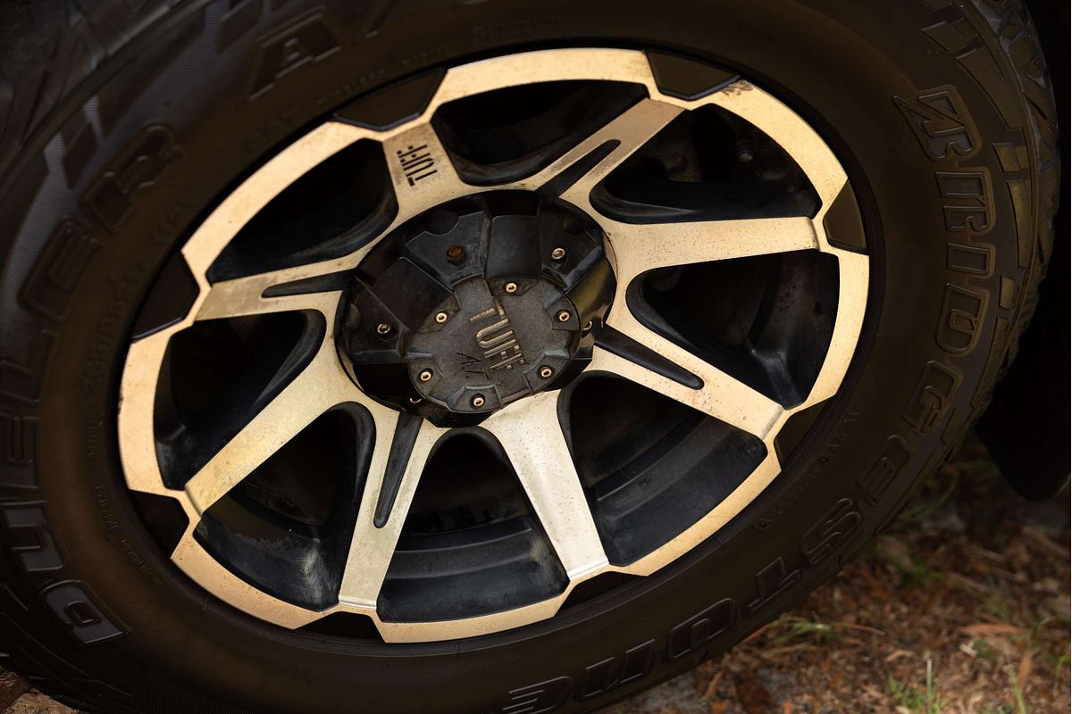 2015 Isuzu MU-X LS-T