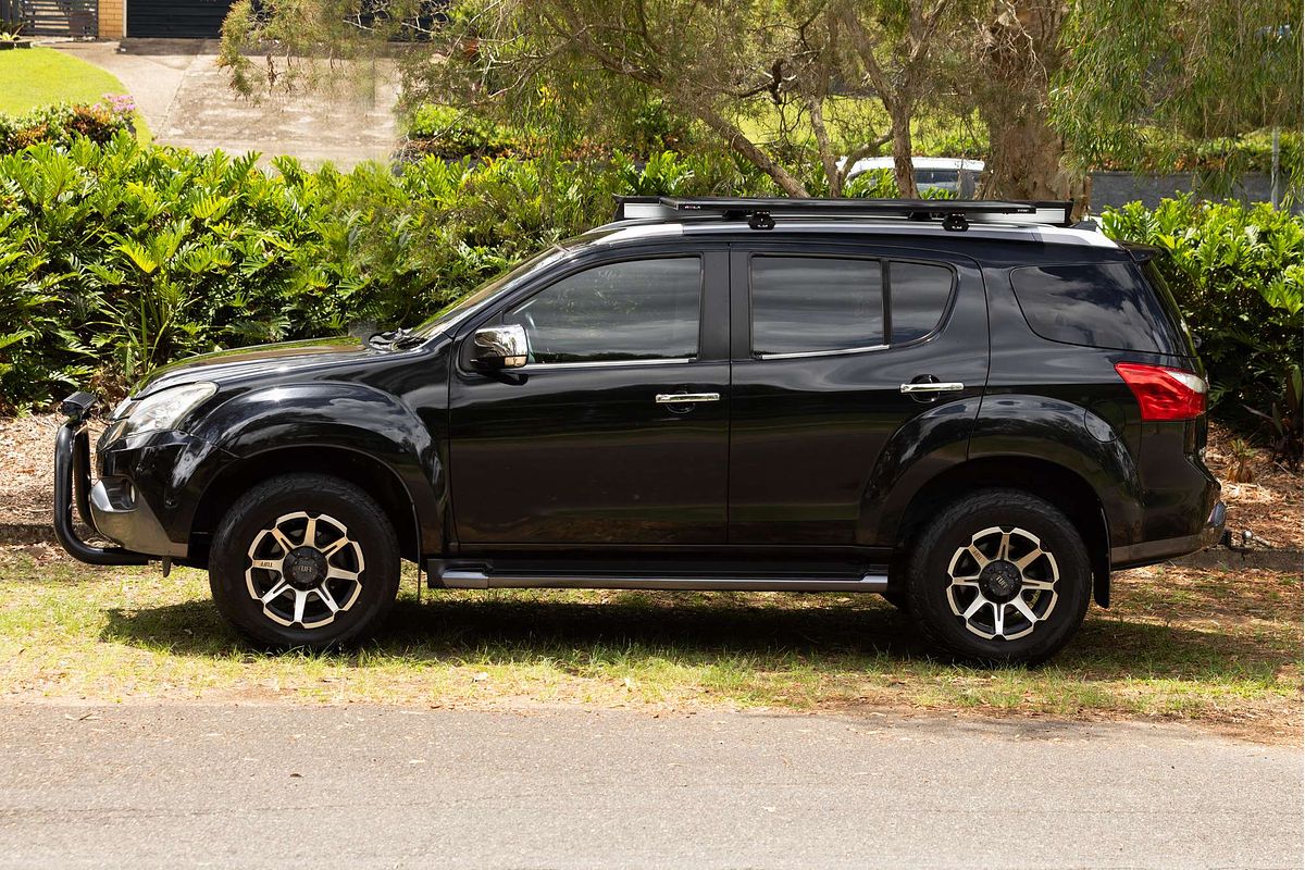 2015 Isuzu MU-X LS-T