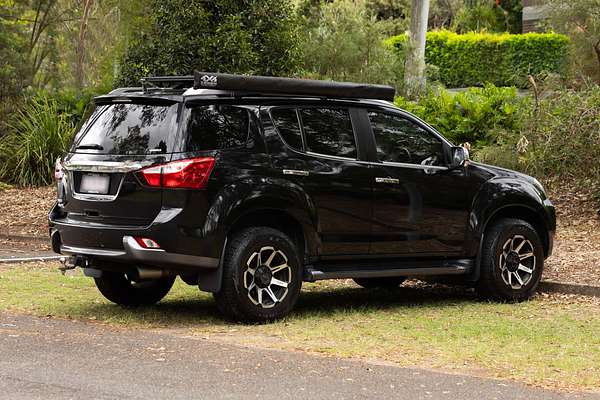 2015 Isuzu MU-X LS-T