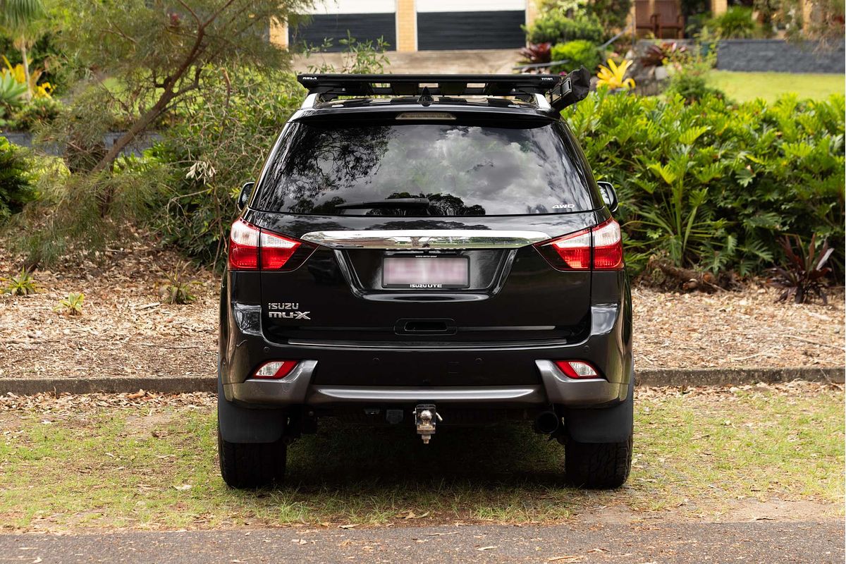 2015 Isuzu MU-X LS-T