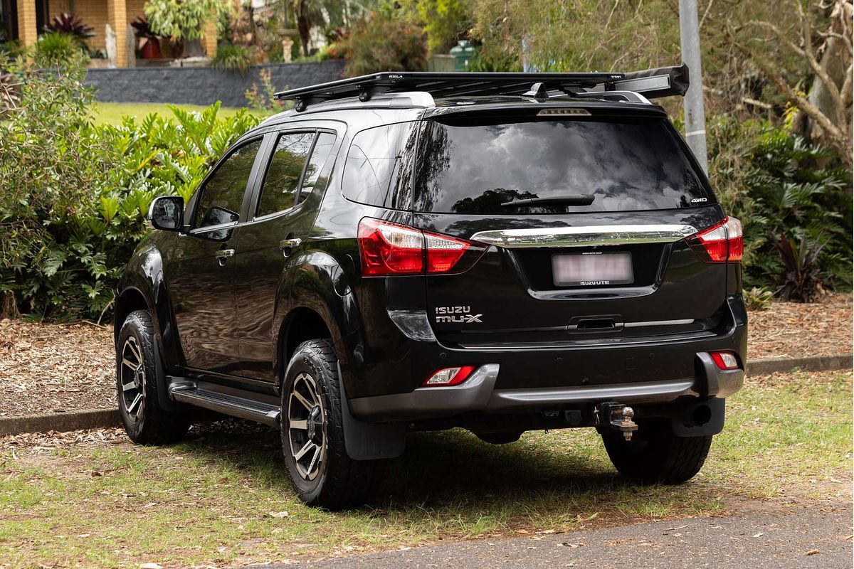2015 Isuzu MU-X LS-T