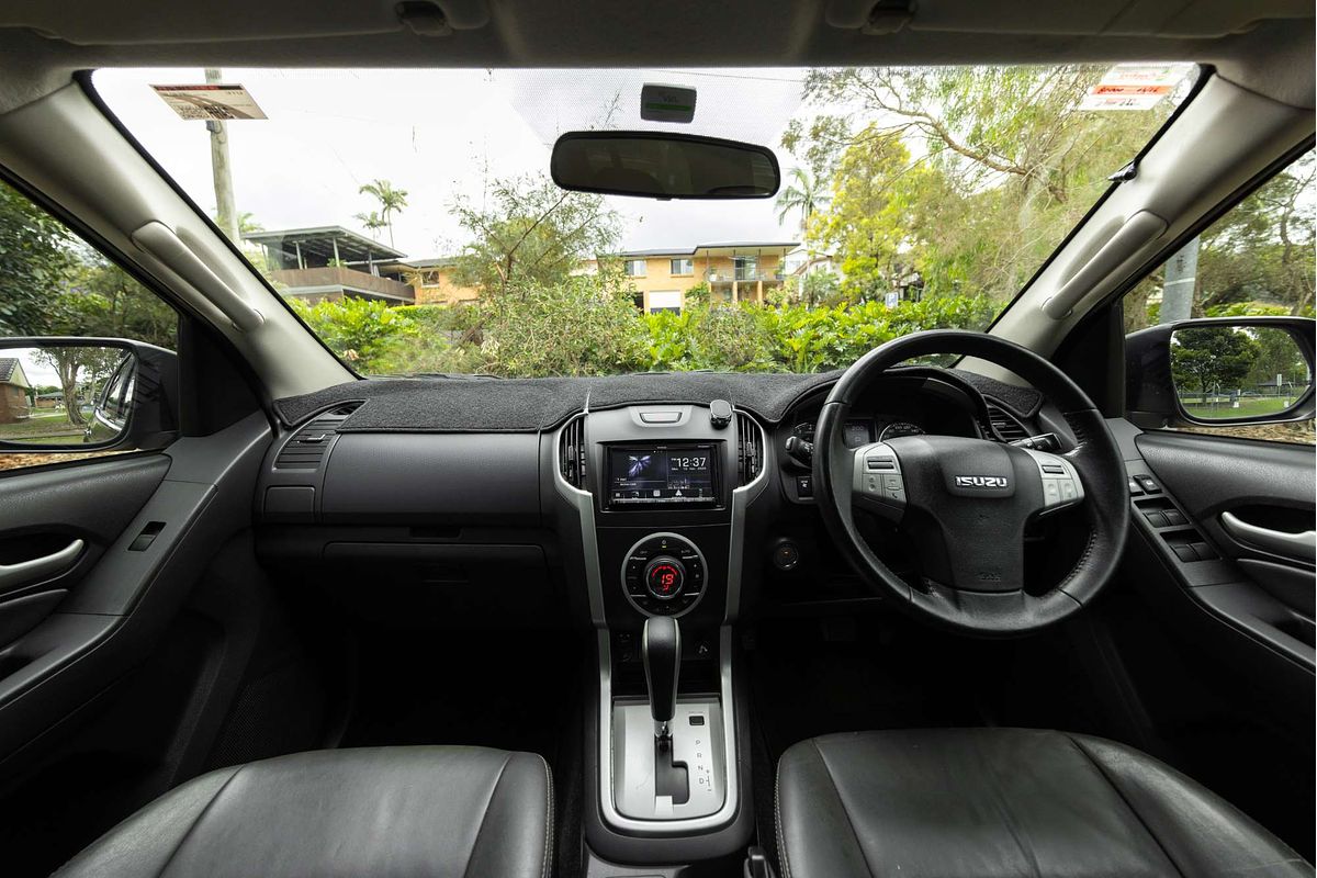 2015 Isuzu MU-X LS-T