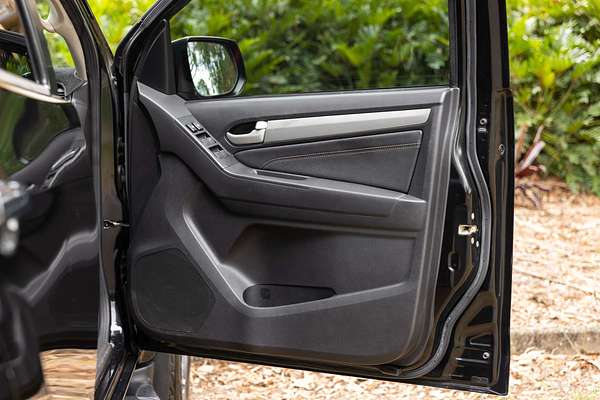 2015 Isuzu MU-X LS-T