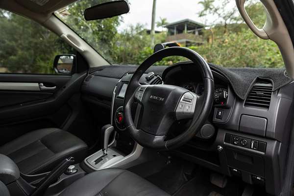 2015 Isuzu MU-X LS-T