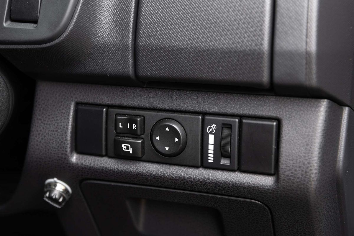 2015 Isuzu MU-X LS-T