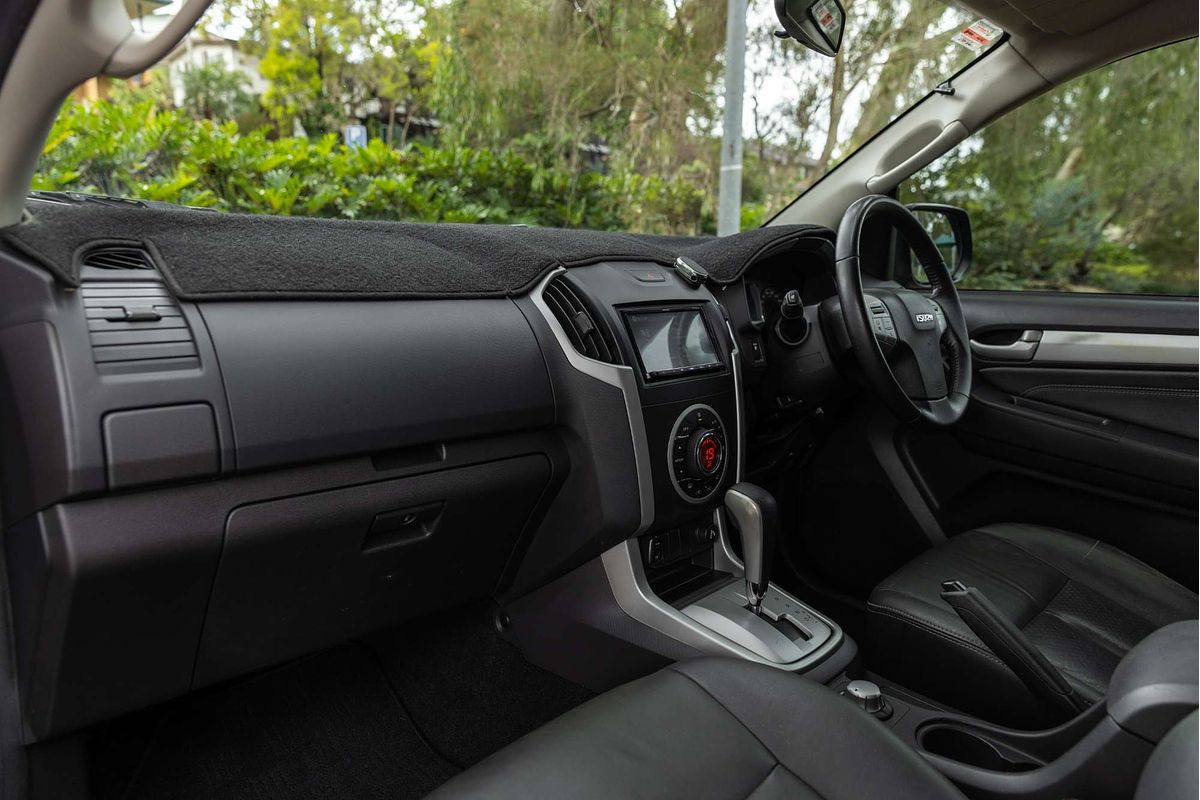 2015 Isuzu MU-X LS-T