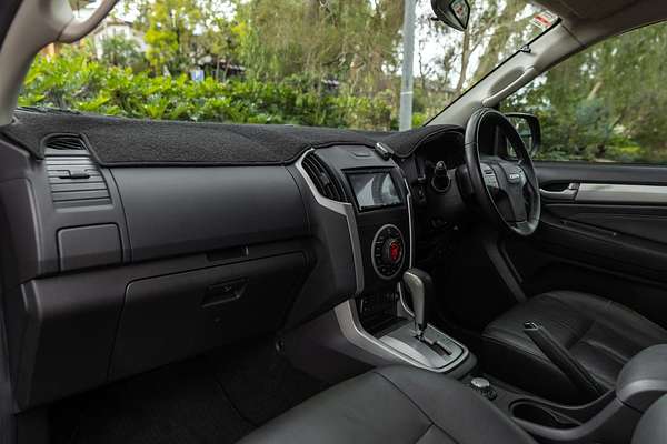 2015 Isuzu MU-X LS-T