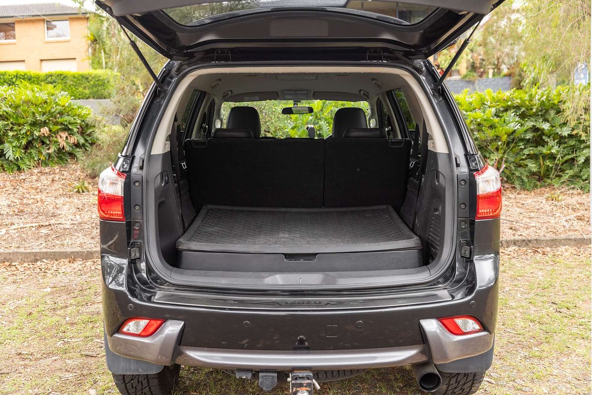 2015 Isuzu MU-X LS-T