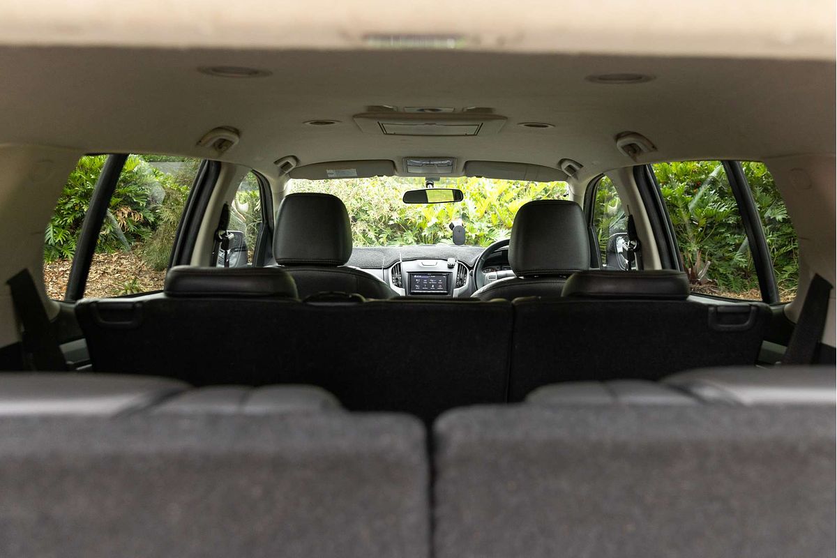 2015 Isuzu MU-X LS-T