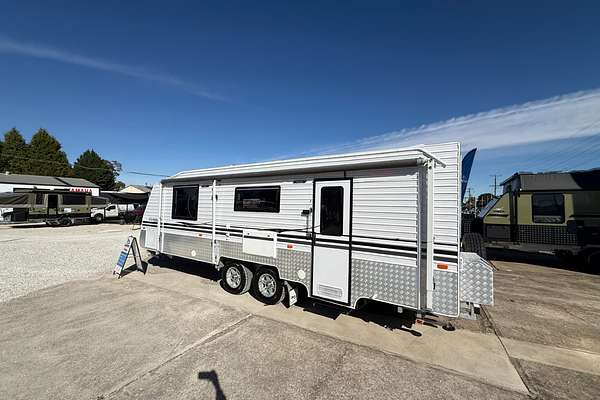 2018 Supreme CLASSIC CARAVAN