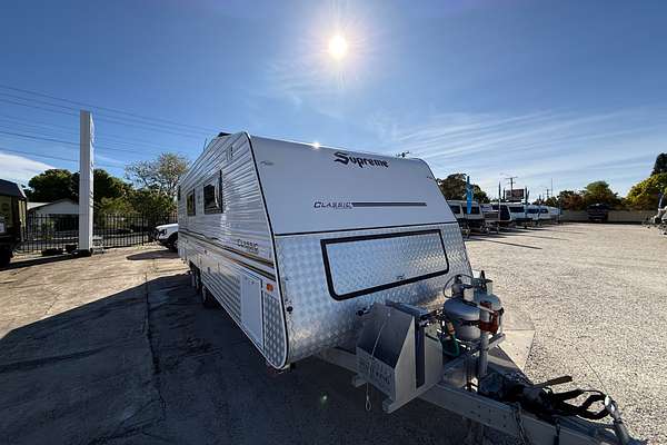 2018 Supreme CLASSIC CARAVAN