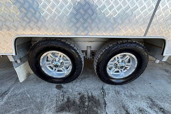 2018 Supreme CLASSIC CARAVAN