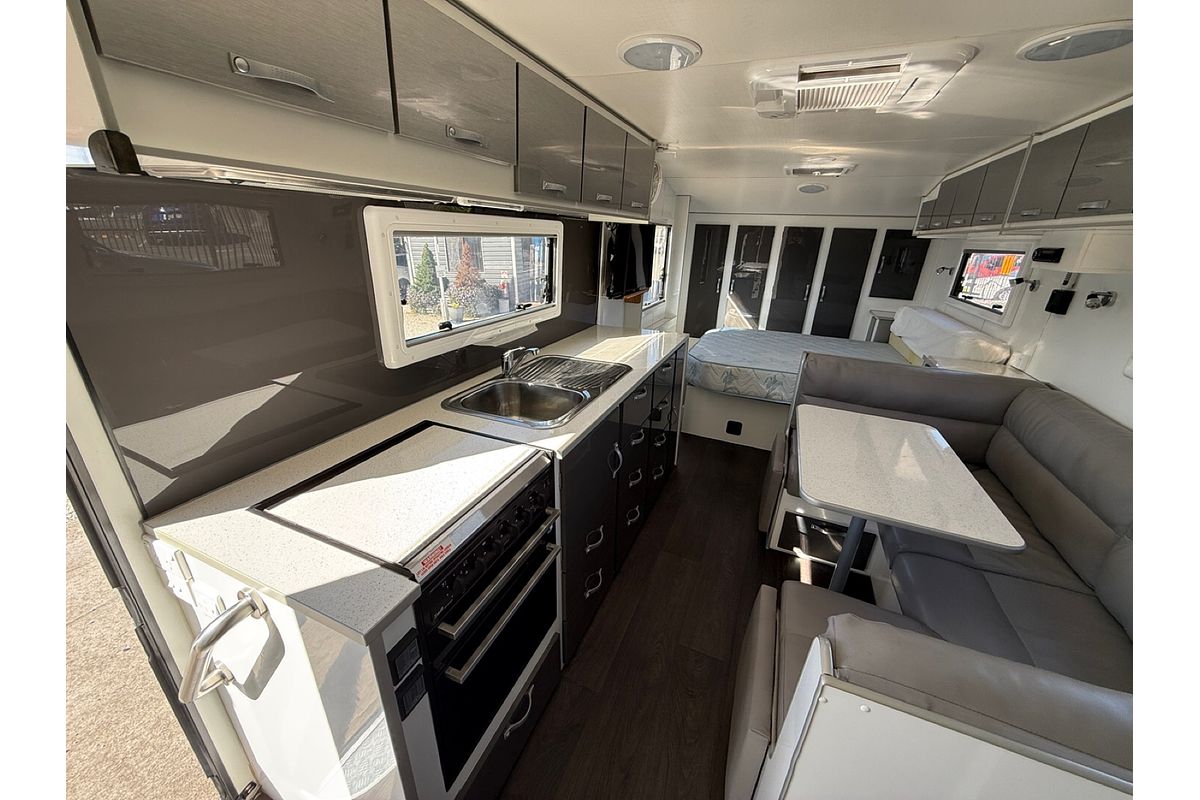 2018 Supreme CLASSIC CARAVAN