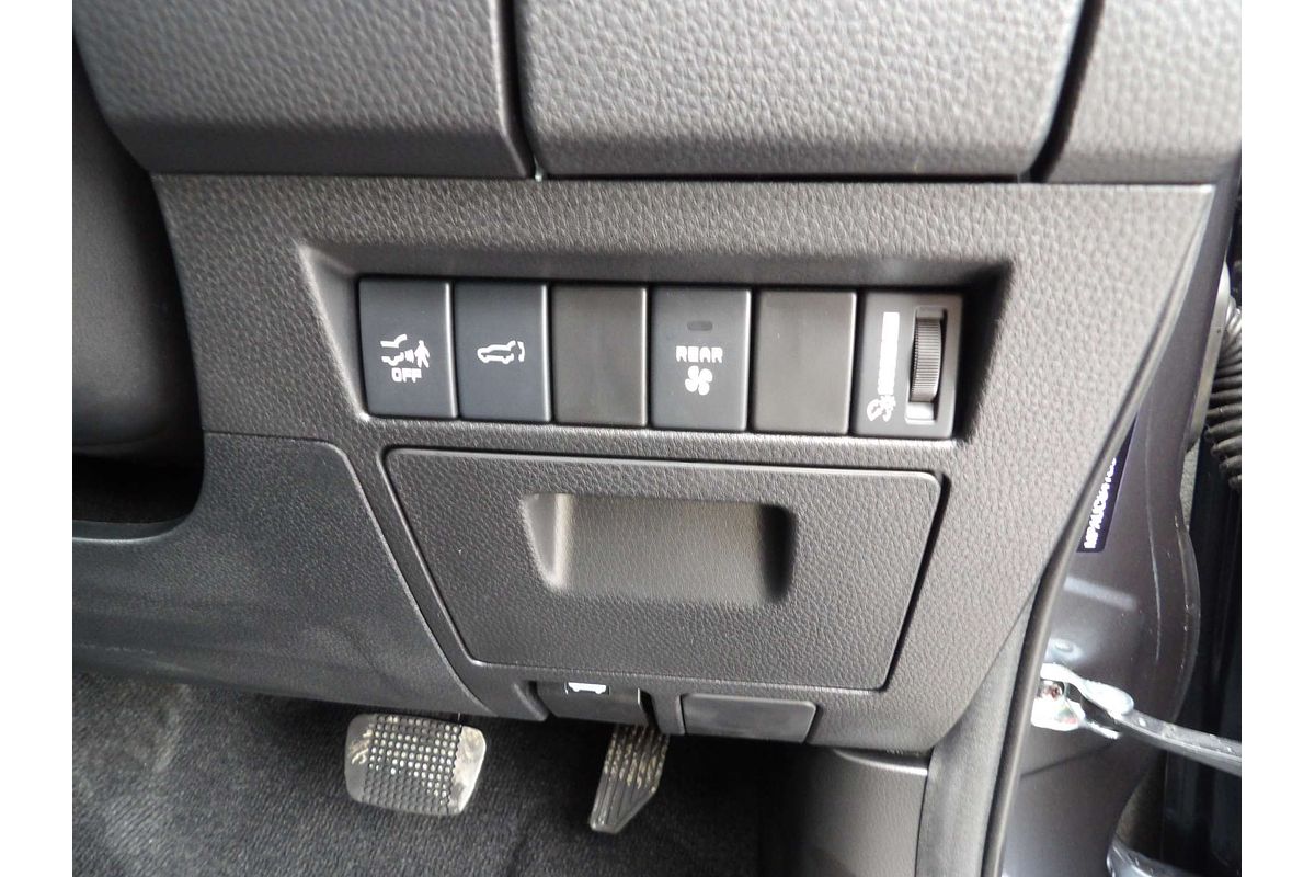 2025 Isuzu MU-X LS-U