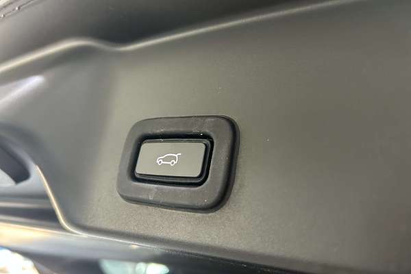 2021 Land Rover Range Rover Evoque P250 R-Dynamic SE L551