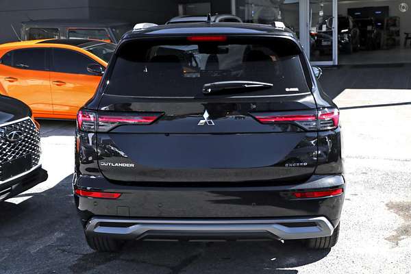 2025 Mitsubishi Outlander Exceed ZM