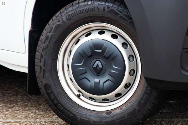 2025 Renault Master Pro 110kW X62 Phase 2 LWB Mid Roof