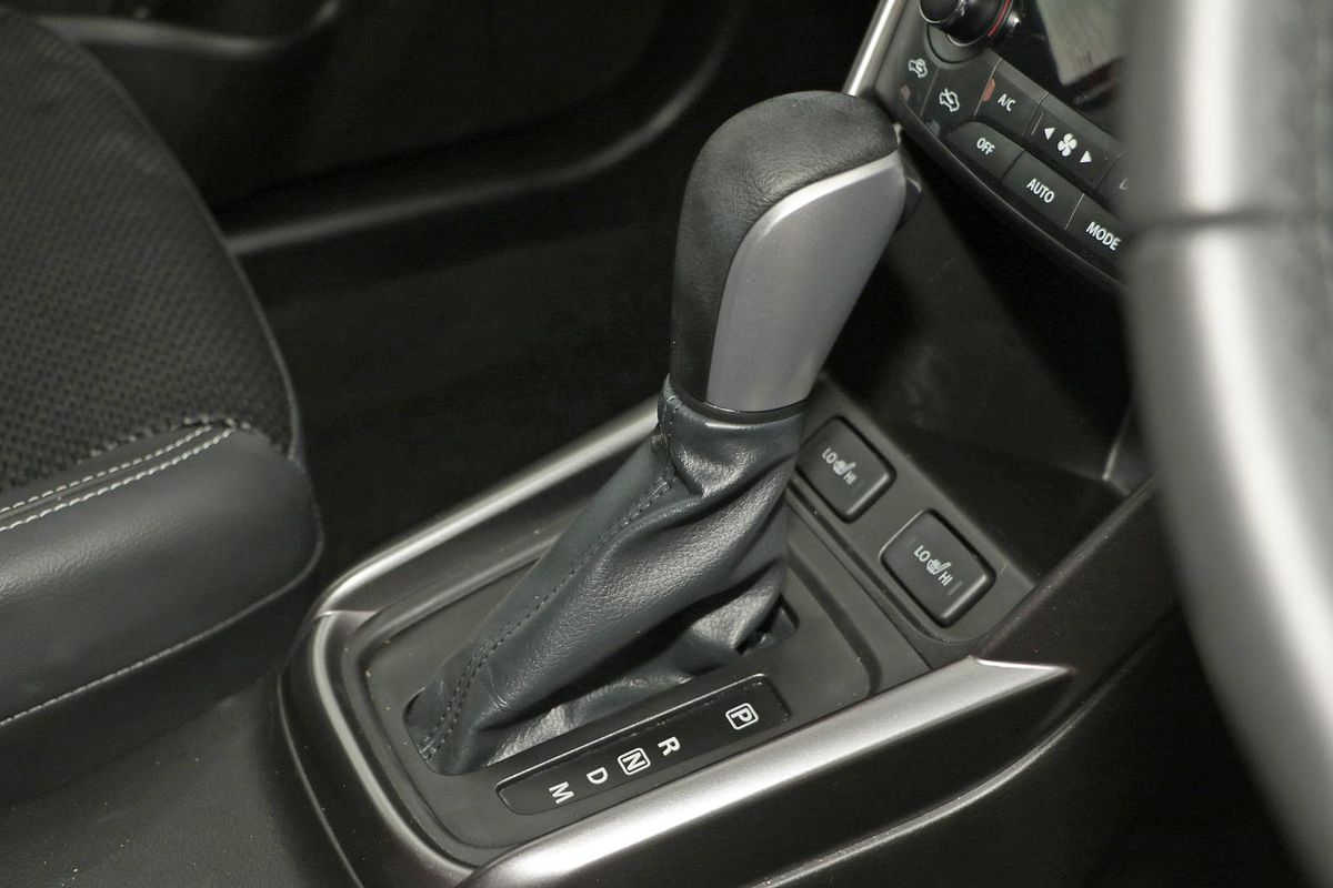 2023 Suzuki S-Cross Plus JYB